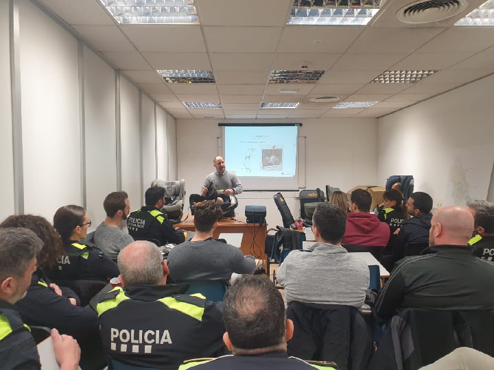 Formación a la Policía Local de Martorell sobre la importancia del buen uso de los SRI